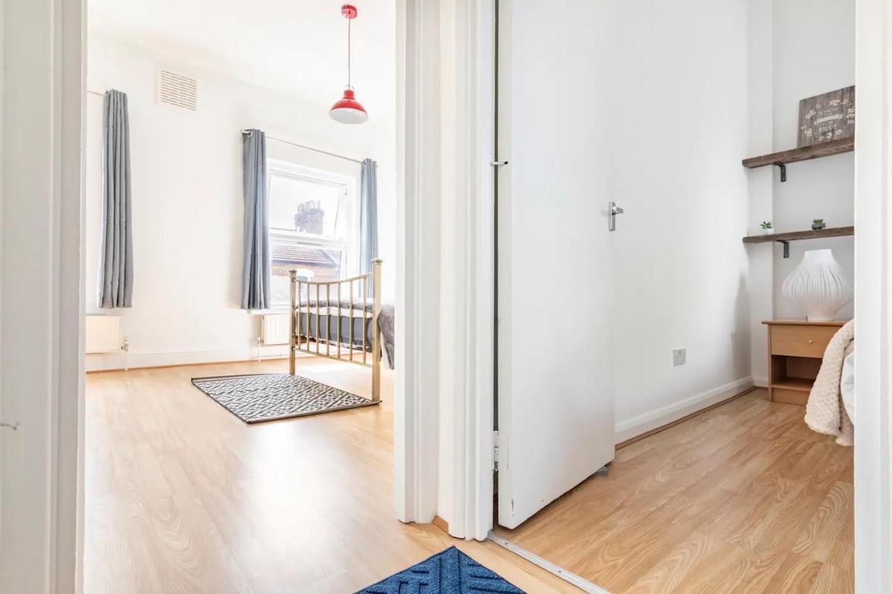 Large, Bright And Spacious 3 Bed Flat In Лондон Екстер'єр фото